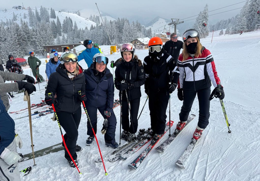 Altsteinerinnen und Steinerinnen beim Skicup