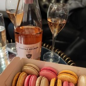Champagner & Macarons