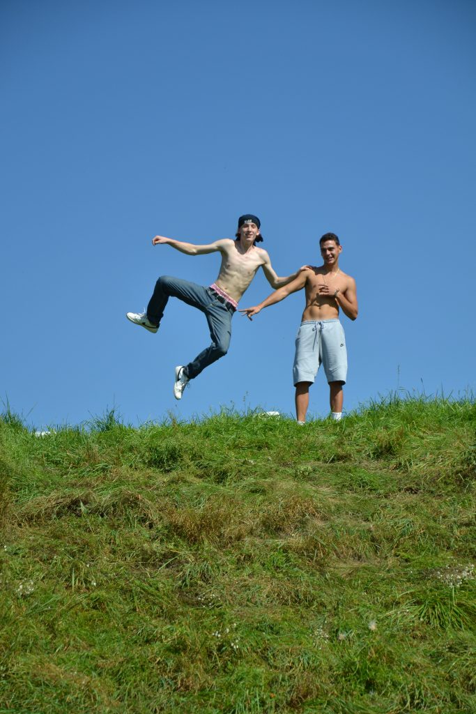 Dylan und Klei bei der Schnitzeljagd 2020