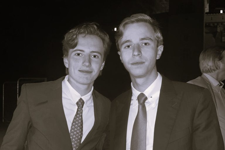 Ehemalige Schüler, Paul & Tom