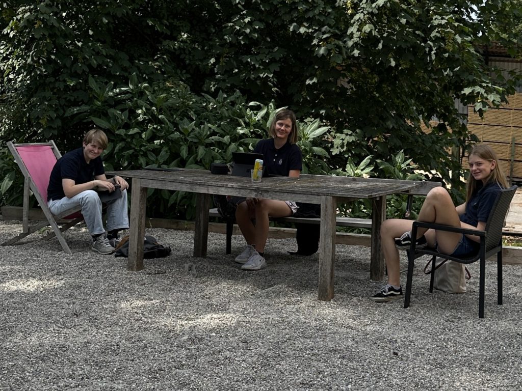 laura, lilli, lisa